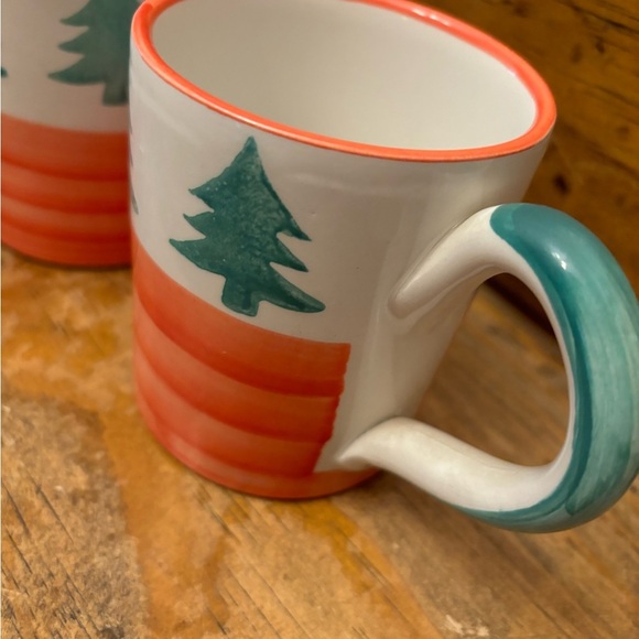 Vintage Pier one Christmas mugs set of 2 - Picture 2 of 6